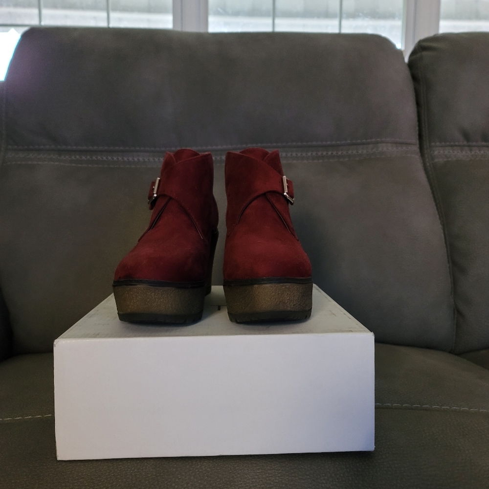 Suedelike Burgundy Booties. NIB.